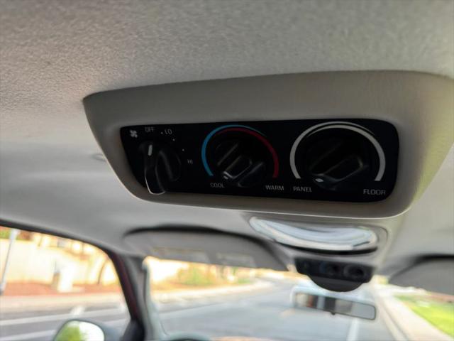 2005 Ford Excursion XLT
