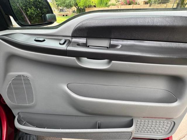 2005 Ford Excursion XLT