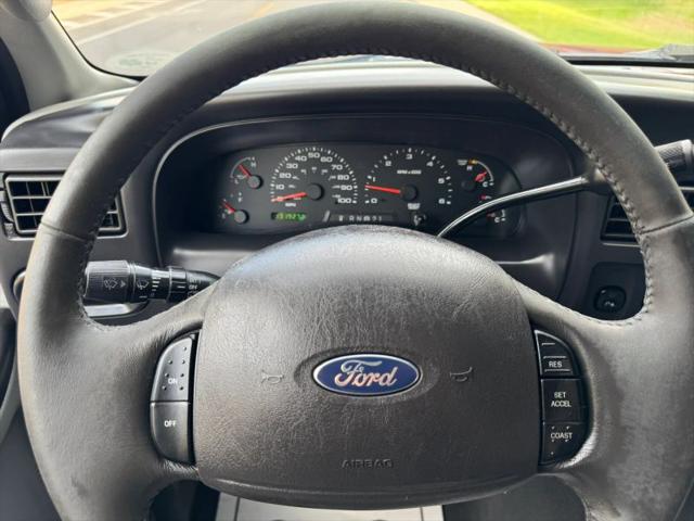 2005 Ford Excursion XLT