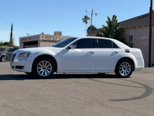 2012 Chrysler 300 Limited