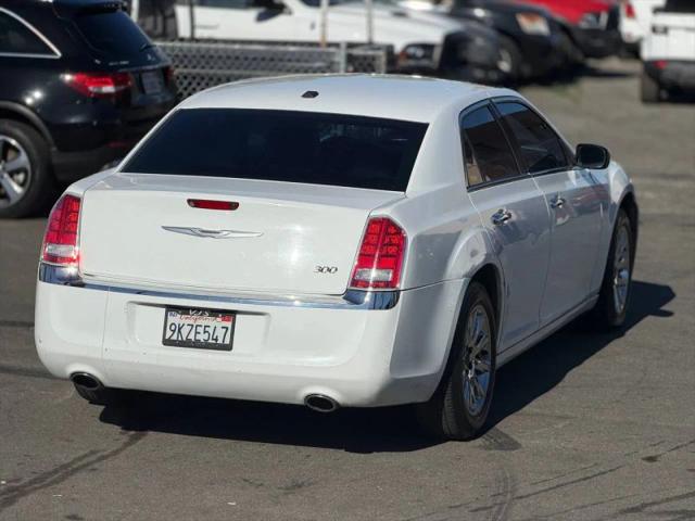 2012 Chrysler 300 Limited