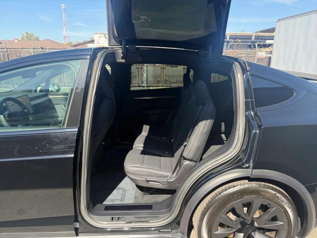 2023 Tesla Model X Standard Range