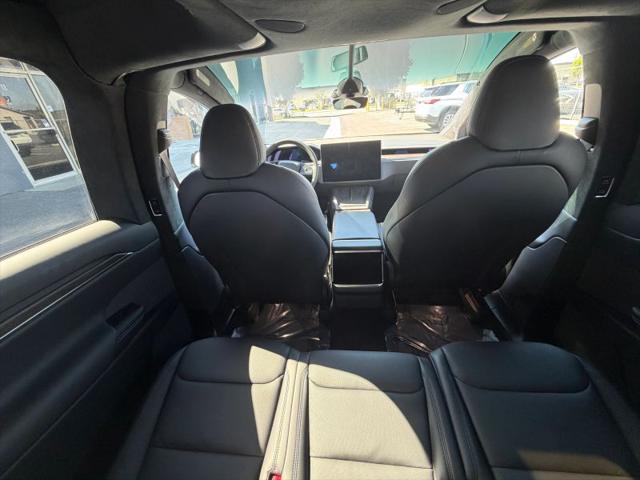 2023 Tesla Model X Standard Range