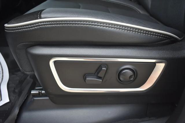 2025 Ram 1500 Laramie Crew Cab 4x4 5'7" Box