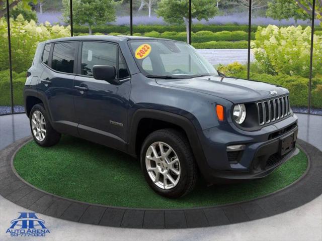 2023 Jeep Renegade Latitude 4x4 for sale in Fairfield, OH