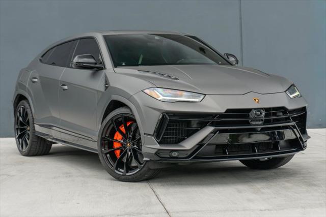 2023 Lamborghini Urus S