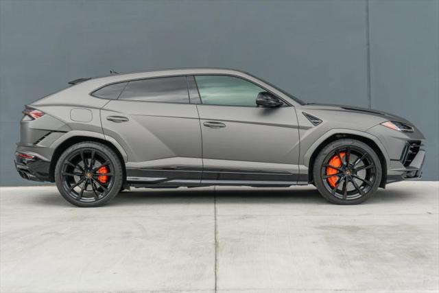 2023 Lamborghini Urus S