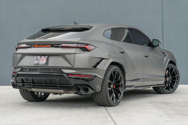 2023 Lamborghini Urus S