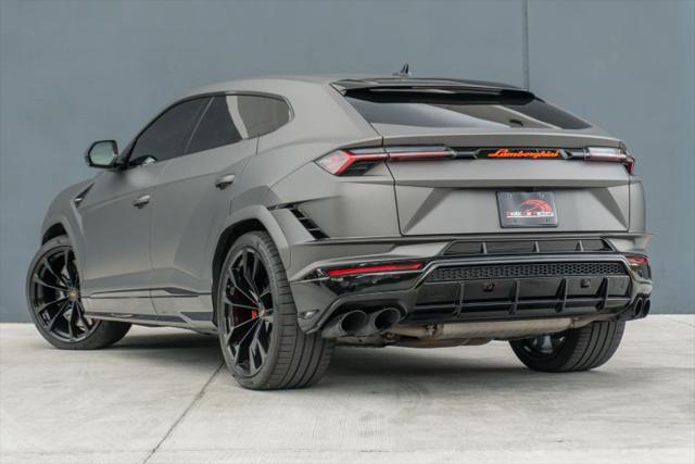 2023 Lamborghini Urus S