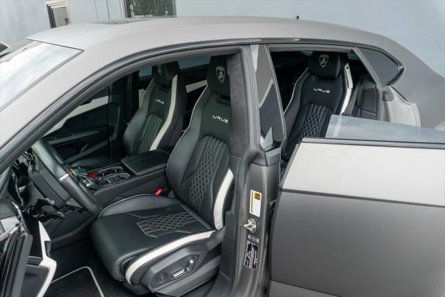 2023 Lamborghini Urus S