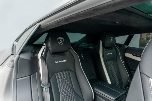 2023 Lamborghini Urus S