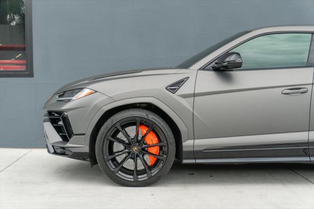 2023 Lamborghini Urus S