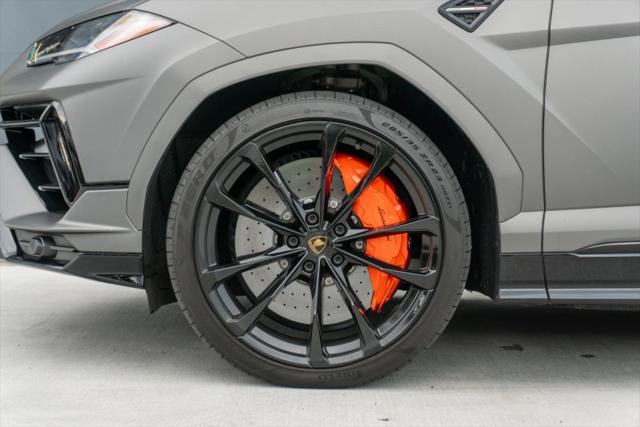 2023 Lamborghini Urus S