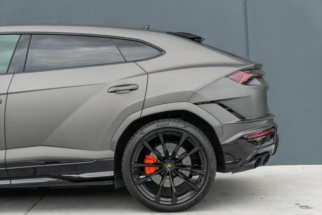 2023 Lamborghini Urus S