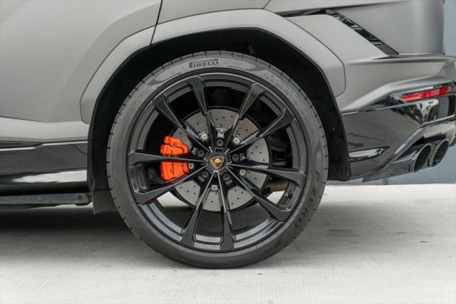 2023 Lamborghini Urus S