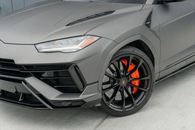 2023 Lamborghini Urus S
