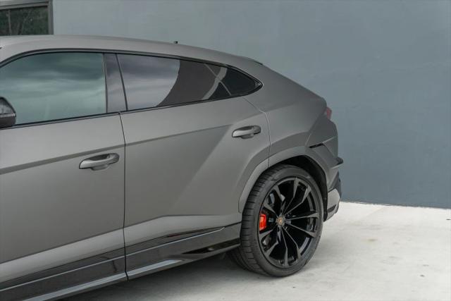 2023 Lamborghini Urus S