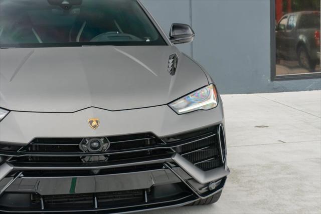 2023 Lamborghini Urus S