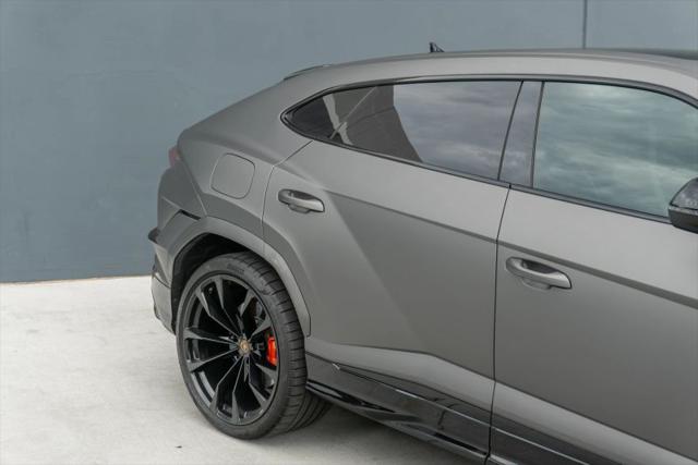 2023 Lamborghini Urus S