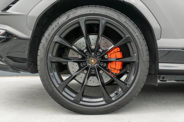 2023 Lamborghini Urus S