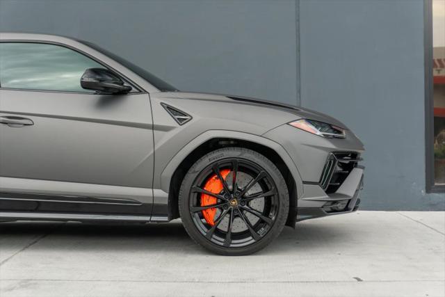 2023 Lamborghini Urus S