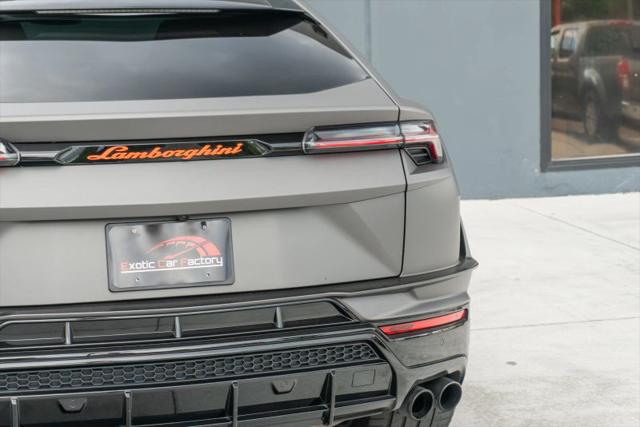 2023 Lamborghini Urus S