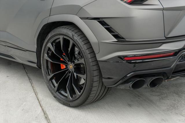 2023 Lamborghini Urus S
