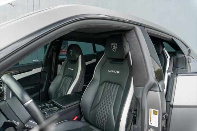 2023 Lamborghini Urus S