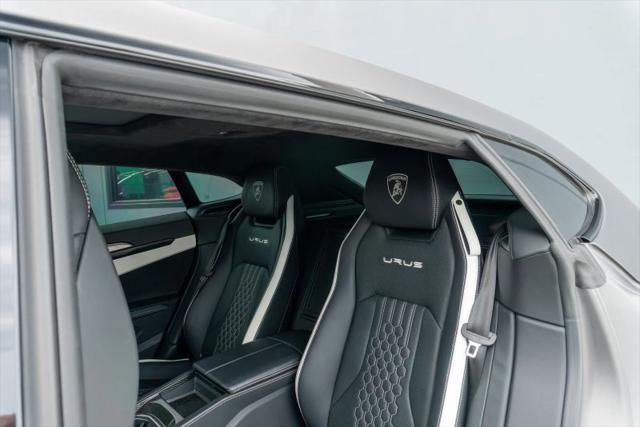 2023 Lamborghini Urus S