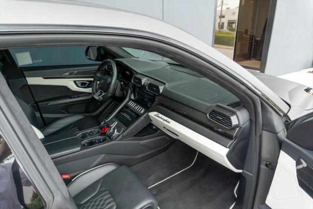 2023 Lamborghini Urus S
