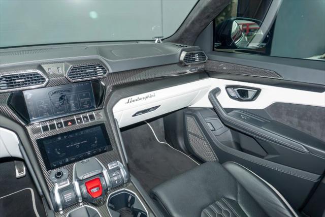 2023 Lamborghini Urus S