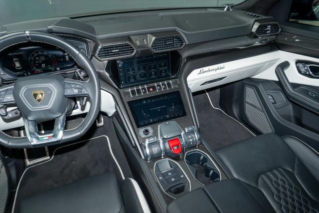 2023 Lamborghini Urus S