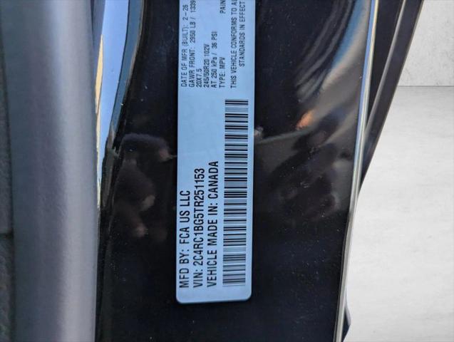 2026 Chrysler Pacifica Select