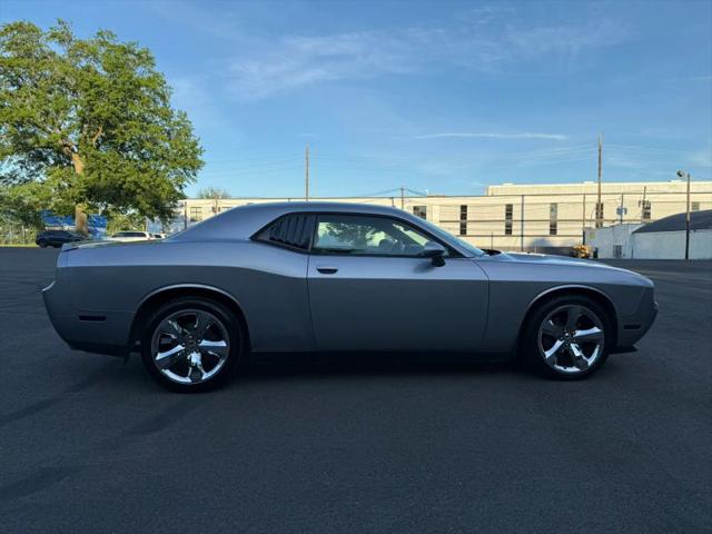 2013 Dodge Challenger SXT