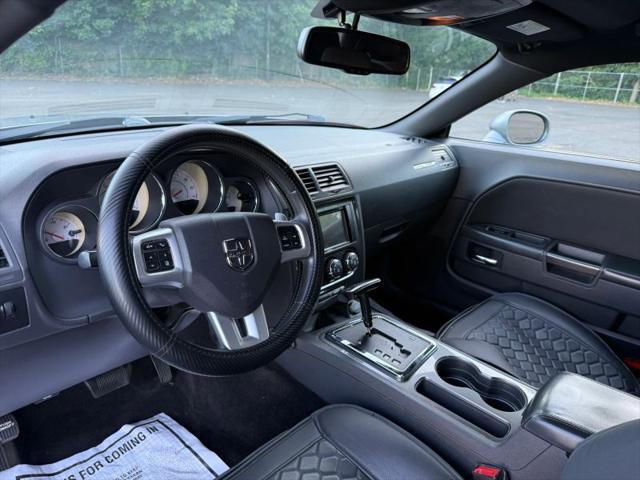 2013 Dodge Challenger SXT