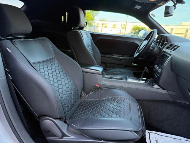 2013 Dodge Challenger SXT