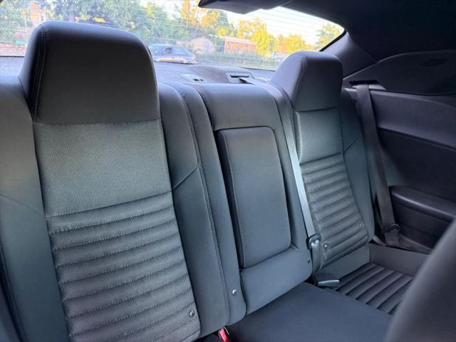 2013 Dodge Challenger SXT