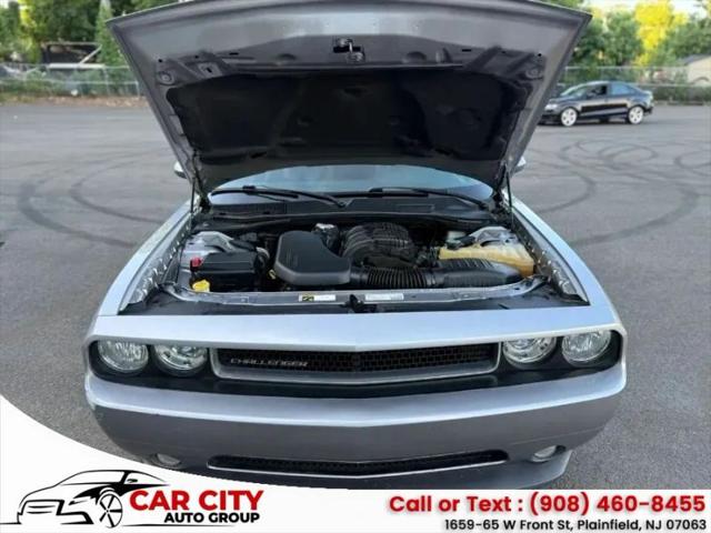 2013 Dodge Challenger SXT