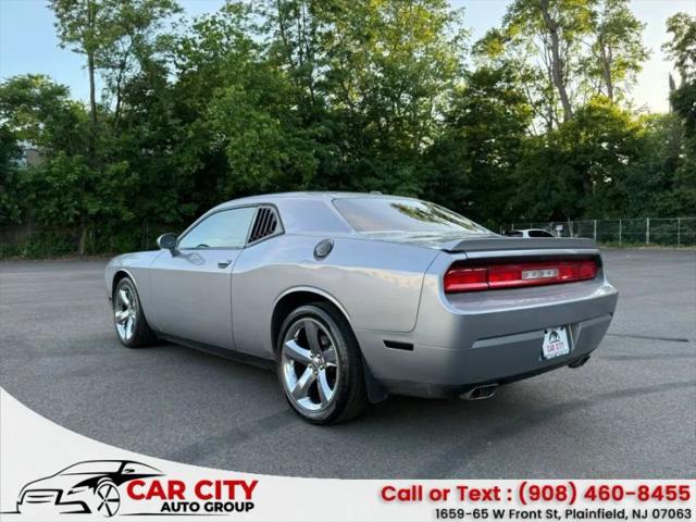 2013 Dodge Challenger SXT