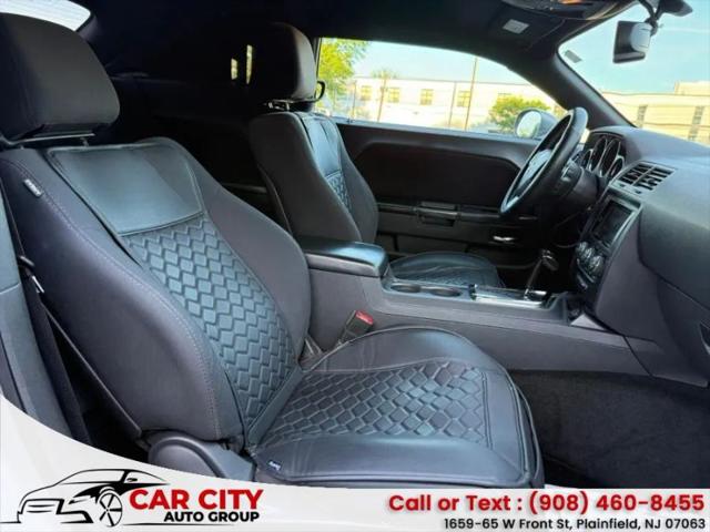 2013 Dodge Challenger SXT