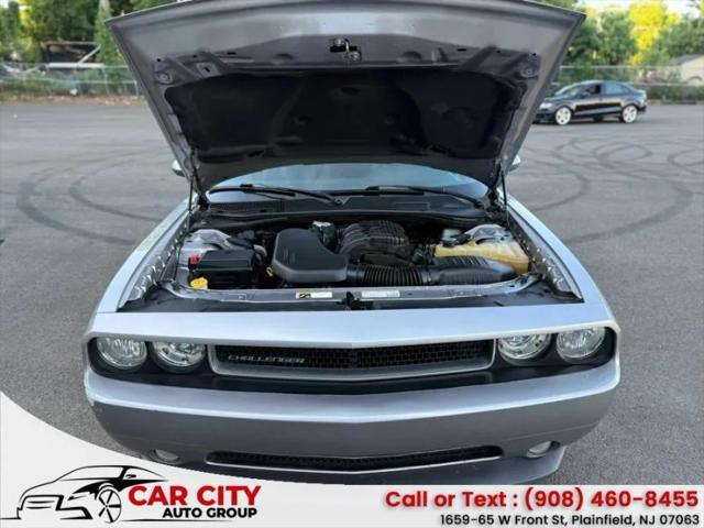 2013 Dodge Challenger SXT