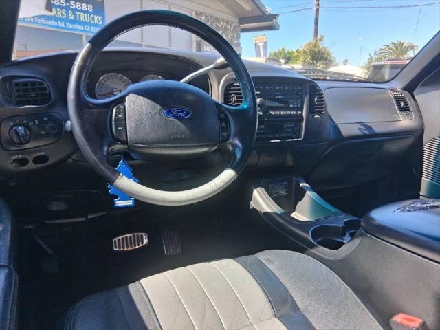 2003 Ford F-150 LARIAT