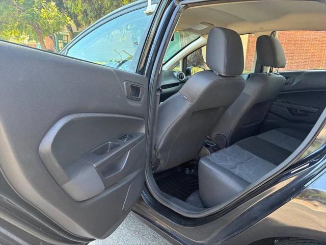 2011 Ford Fiesta SES