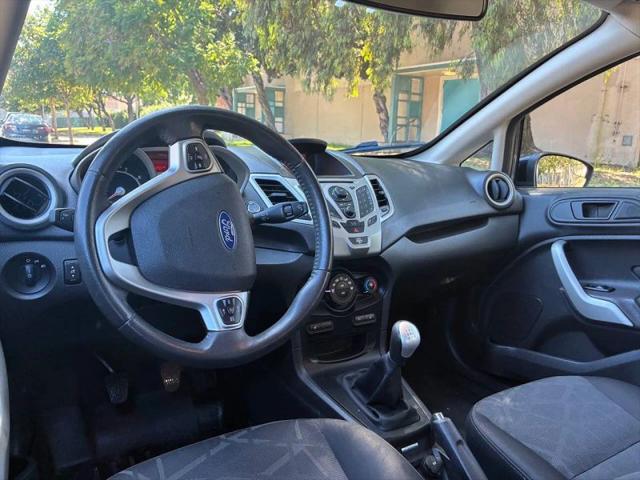 2011 Ford Fiesta SES