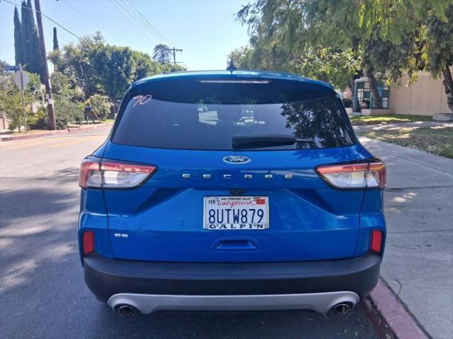 2020 Ford Escape SE