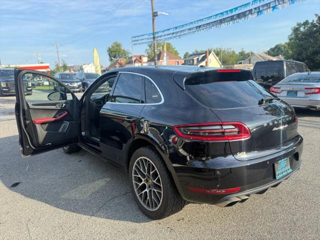 2016 Porsche Macan Turbo