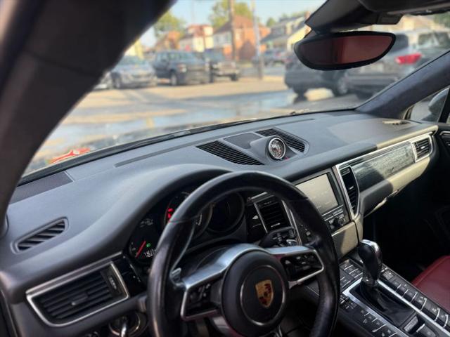 2016 Porsche Macan Turbo