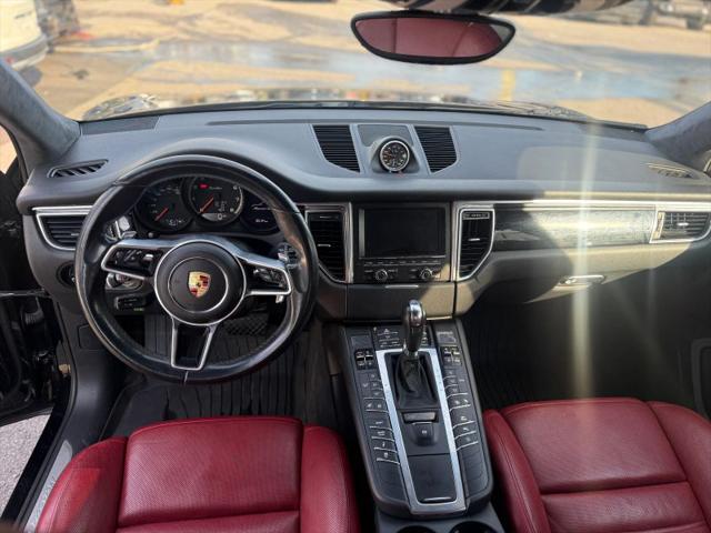 2016 Porsche Macan Turbo