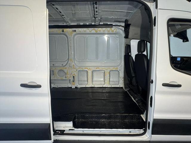 2021 Ford Transit Cargo Van Medium Roof w/LWB