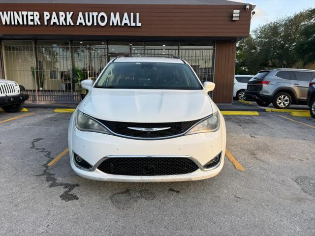 2017 Chrysler Pacifica Touring-L Plus